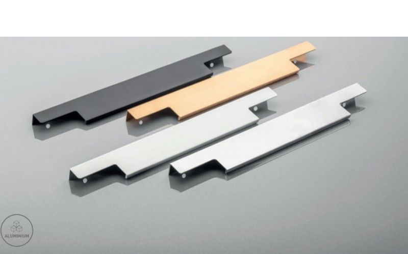Мебельная ручка торцевая накладная хром 2х224/496мм Lind GTV UA-LIND-224-496-01 фото